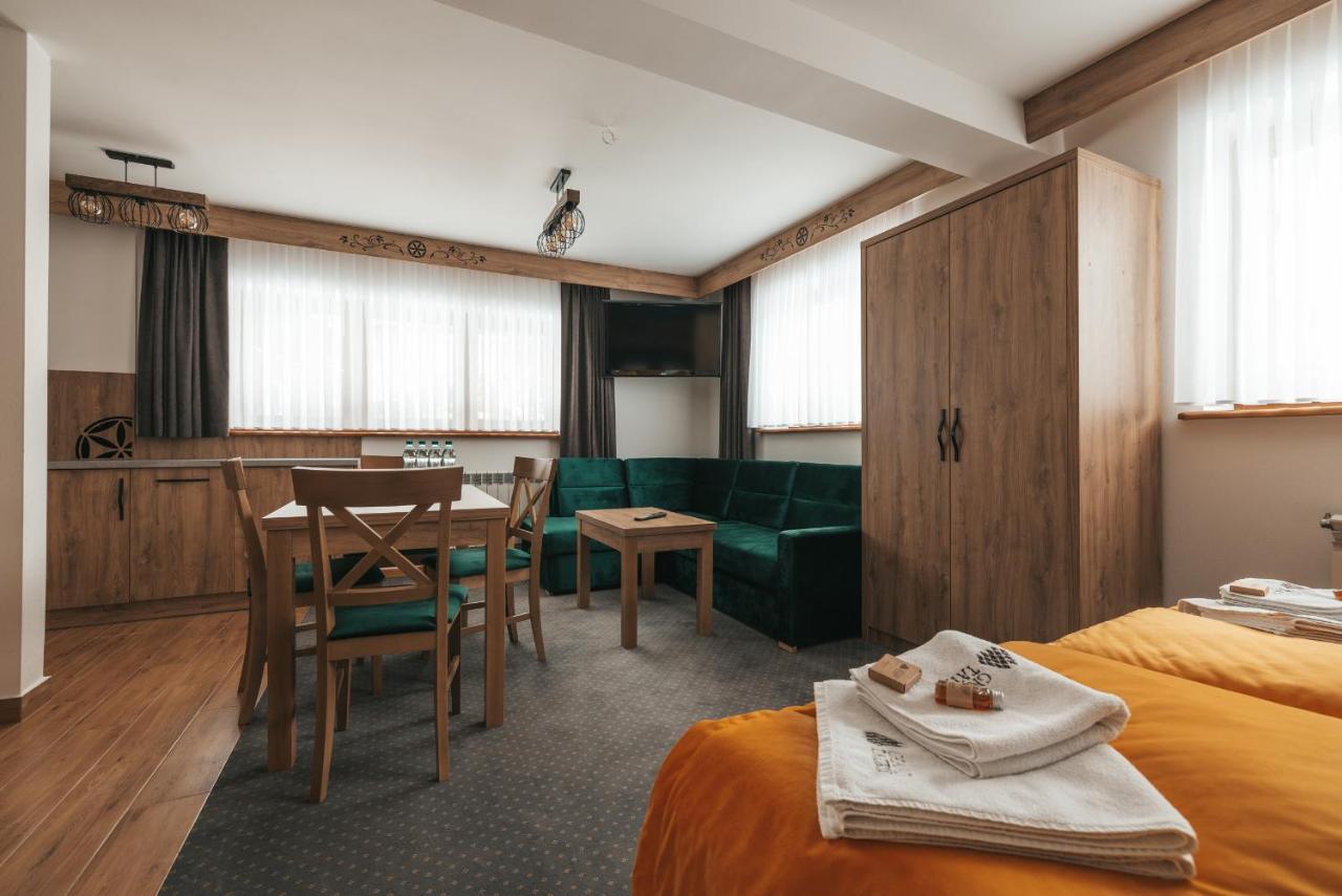 Apartamenty Grand Tatry - Sauna I Jacuzzi Wliczone W Cene Pobytu - 10 Minut Pieszo Od Term Bania بيالكا تاترزانسكا المظهر الخارجي الصورة
