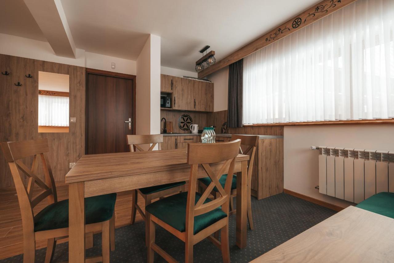 Apartamenty Grand Tatry - Sauna I Jacuzzi Wliczone W Cene Pobytu - 10 Minut Pieszo Od Term Bania بيالكا تاترزانسكا المظهر الخارجي الصورة