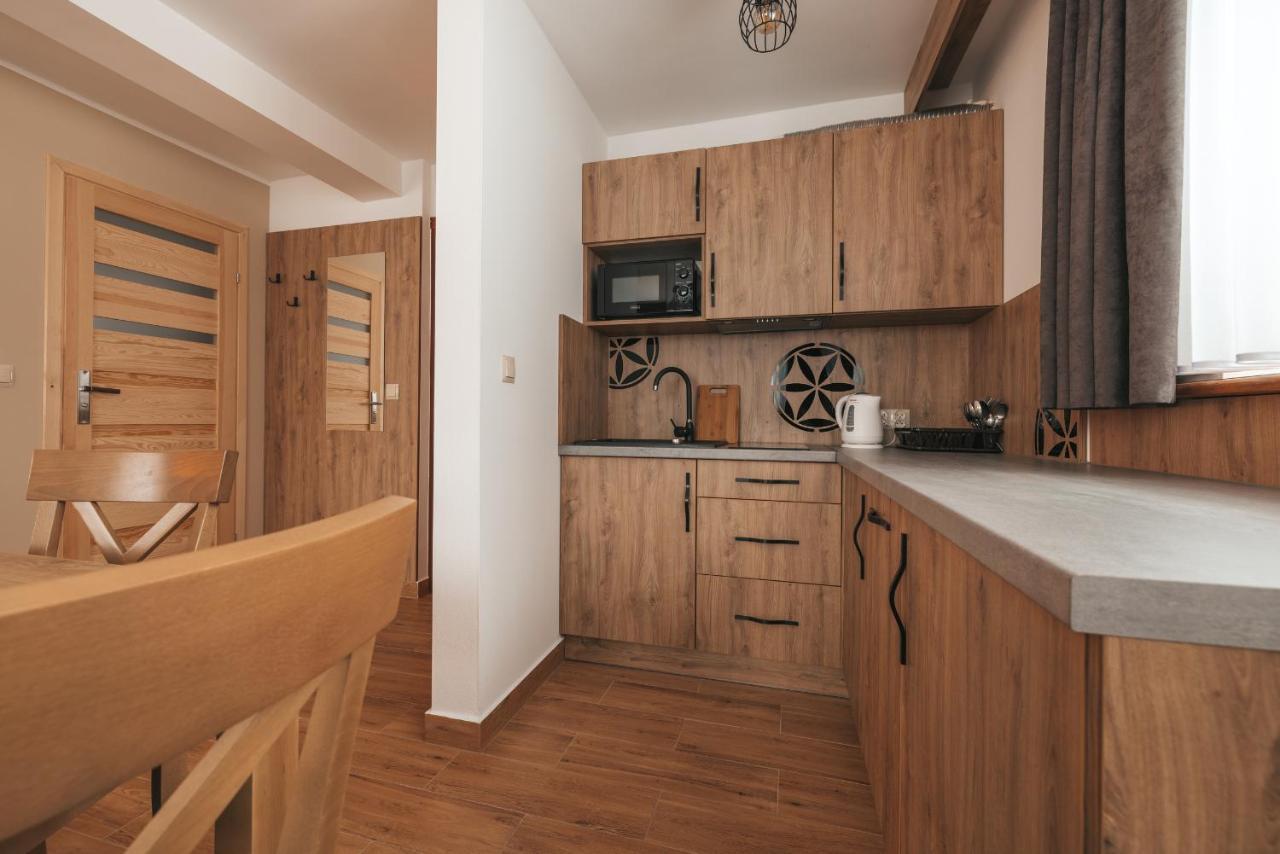 Apartamenty Grand Tatry - Sauna I Jacuzzi Wliczone W Cene Pobytu - 10 Minut Pieszo Od Term Bania بيالكا تاترزانسكا المظهر الخارجي الصورة