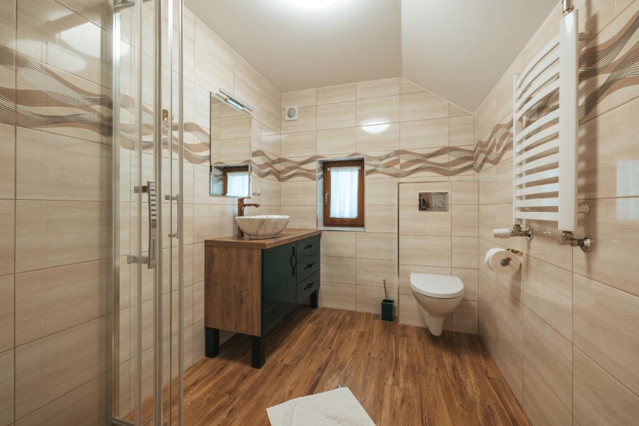 Apartamenty Grand Tatry - Sauna I Jacuzzi Wliczone W Cene Pobytu - 10 Minut Pieszo Od Term Bania بيالكا تاترزانسكا المظهر الخارجي الصورة