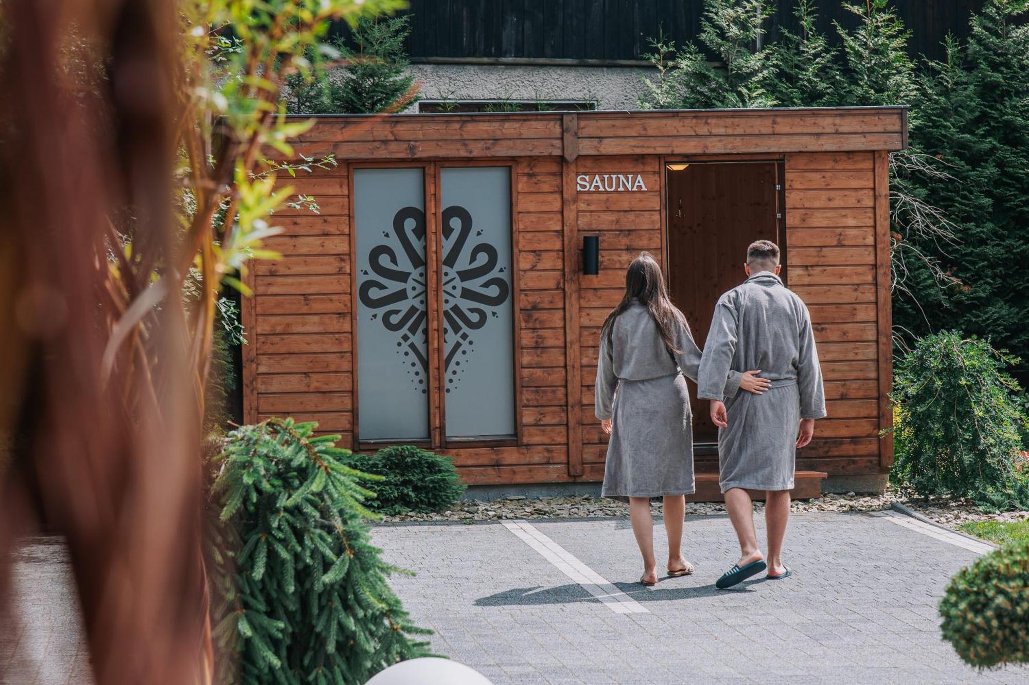 Apartamenty Grand Tatry - Sauna I Jacuzzi Wliczone W Cene Pobytu - 10 Minut Pieszo Od Term Bania بيالكا تاترزانسكا المظهر الخارجي الصورة